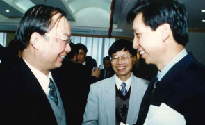 2004年发展1